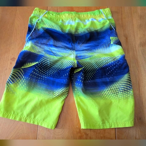 Boys XL Zero ExposureVibrant Blue and Yellow Swim Shorts (18-20) - Picture 1 of 4